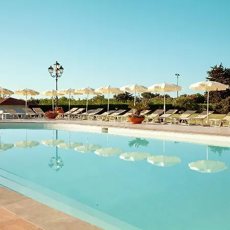 Hotel Club 4*